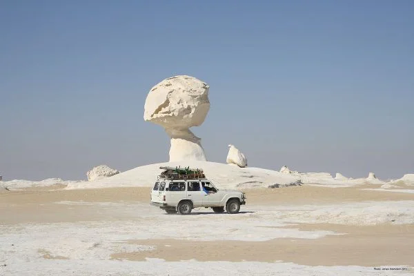 White Desert's Chicken Rock